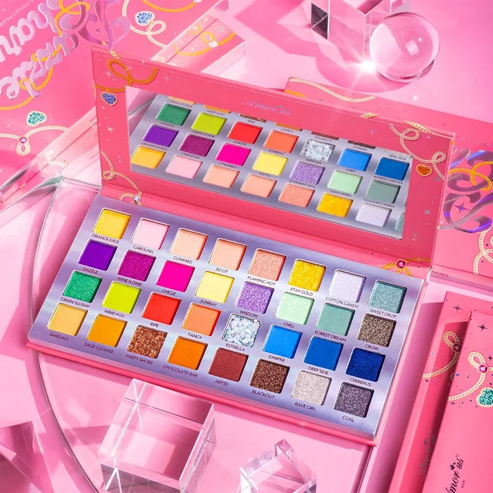 AMOR US EYESHADOW PALETTE “DAZZLE CHARM”