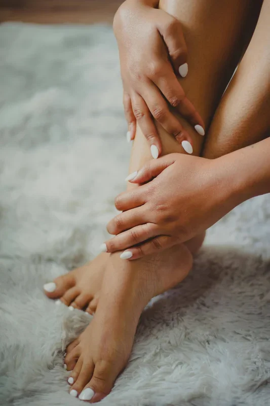 Do semipermanent polishes weaken the nails?