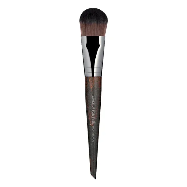 Foundation Brush – Medium – 106