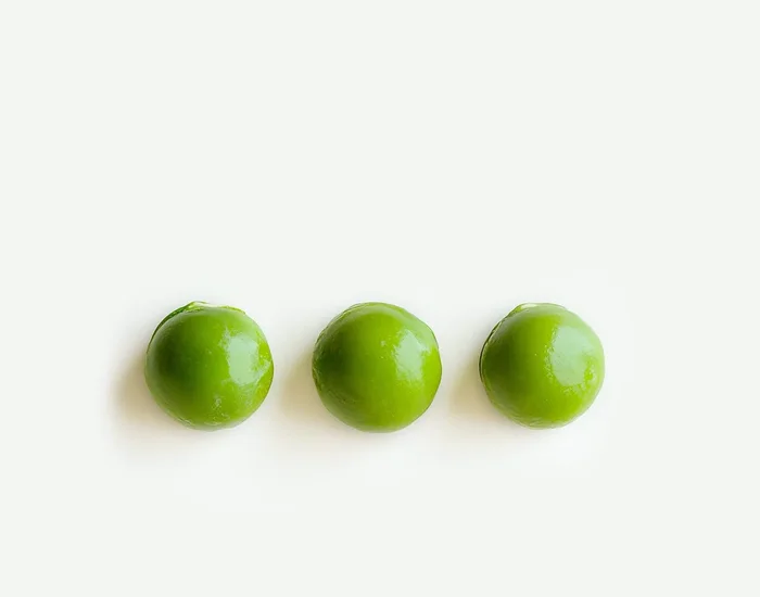 Hair, eyelashes, eyebrows: what do pea peptides bring?