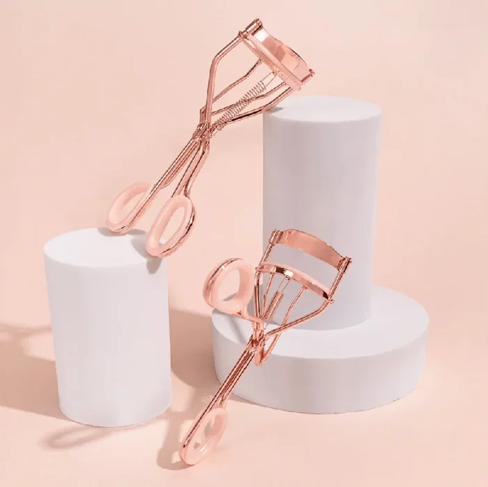 Hoop Handle Eyelash Curler