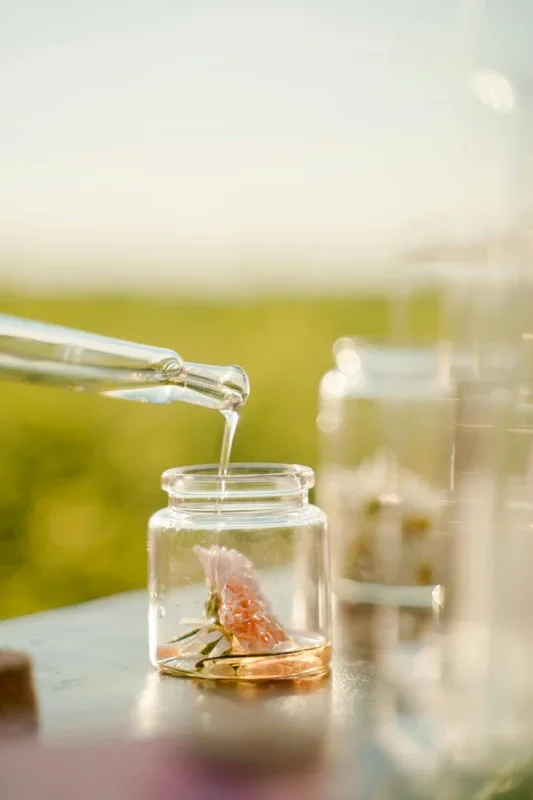How to define the safety of cosmetic ingredients?