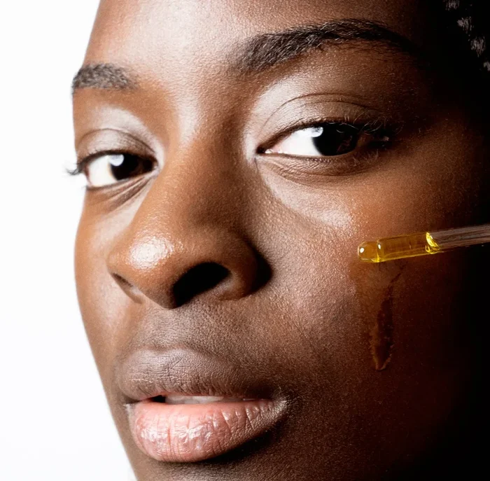 The properties of plantbased avocado oil on the skin.